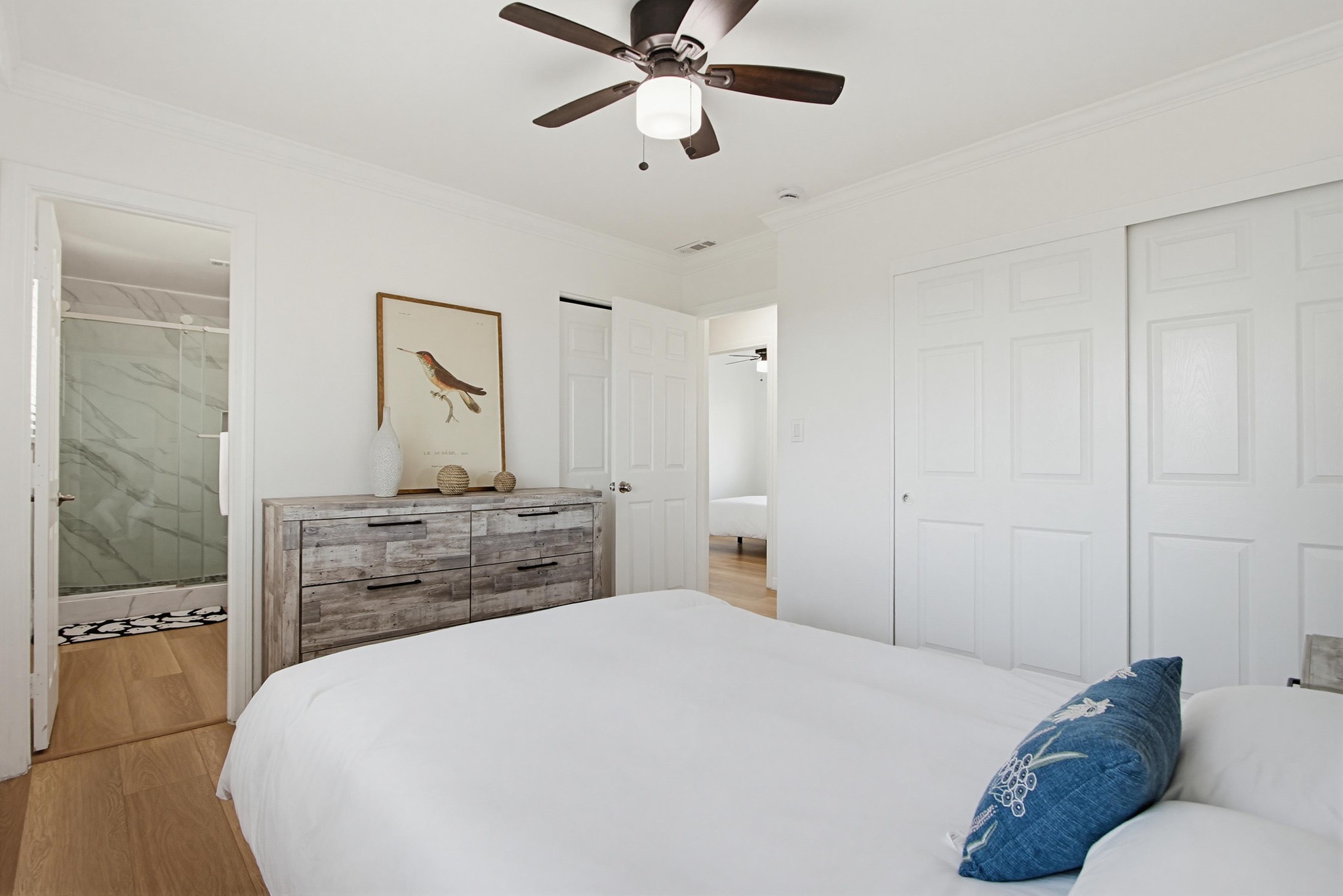 Virtual tour photo 33 of 52 for 4801 Siesta Pl