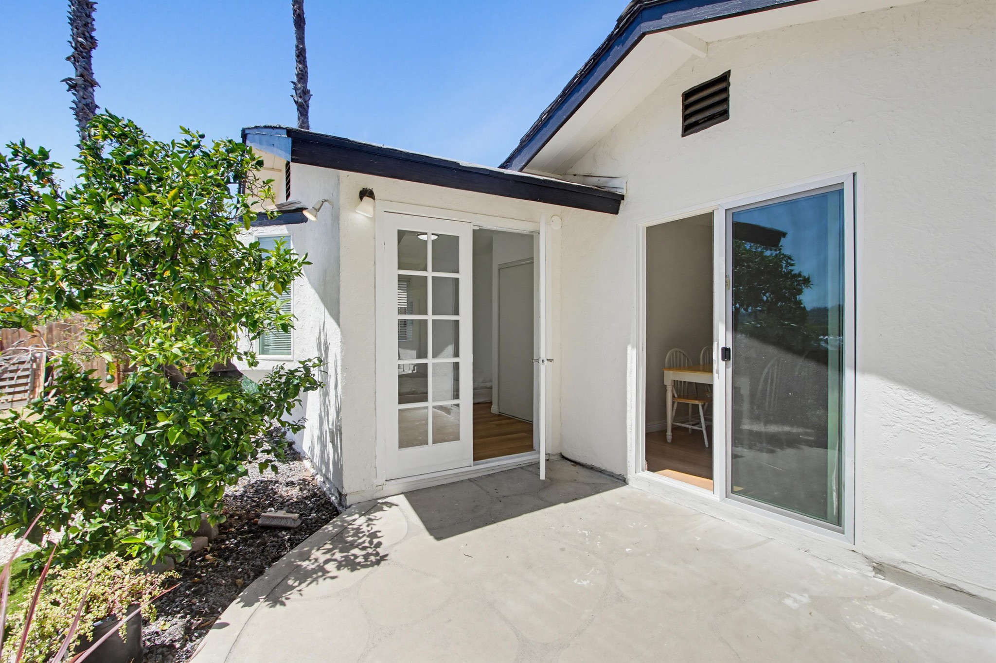 Virtual tour photo 40 of 52 for 4801 Siesta Pl