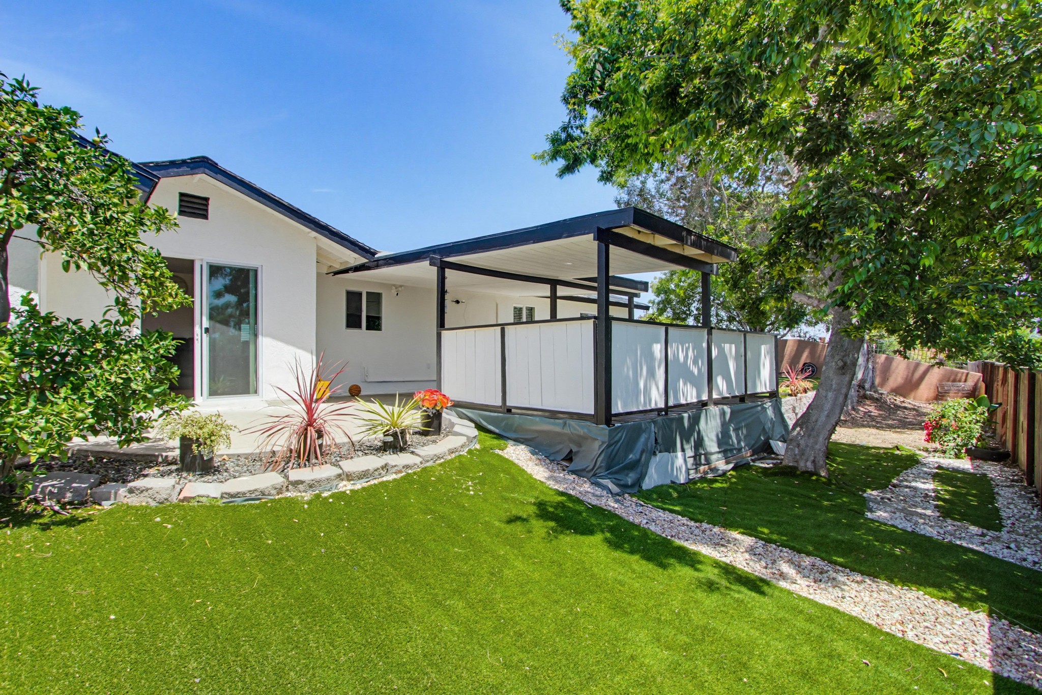 Virtual tour photo 42 of 52 for 4801 Siesta Pl
