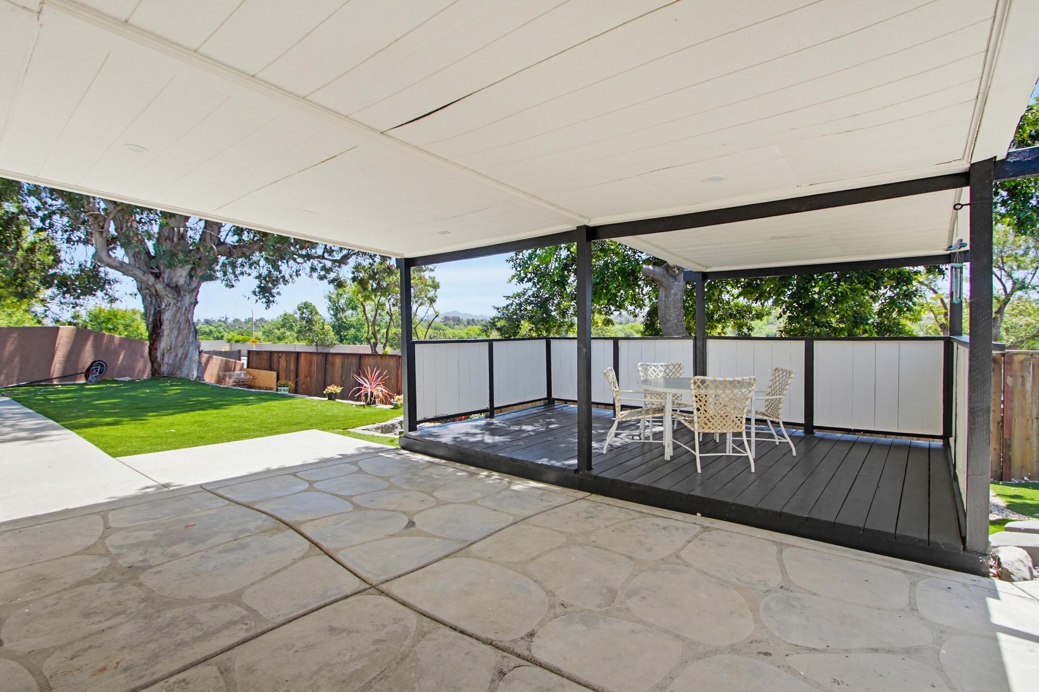 Virtual tour photo 43 of 52 for 4801 Siesta Pl