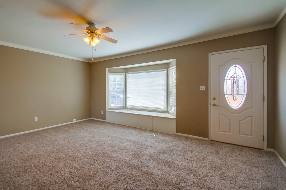 Virtual tour photo 8 of 45 for 4804 Iroquois Ave