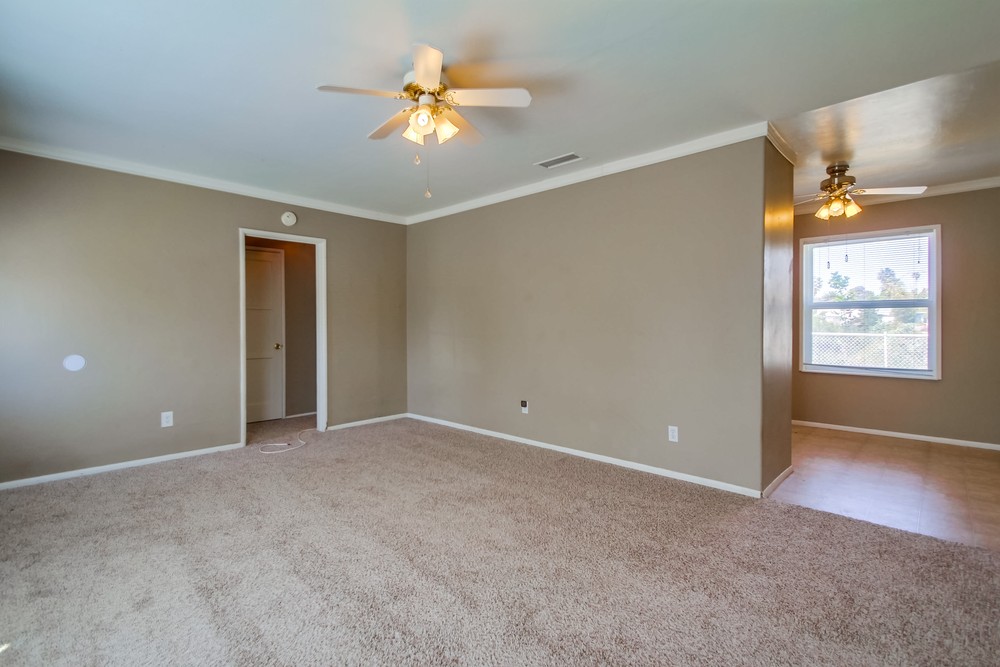 Virtual tour photo 10 of 45 for 4804 Iroquois Ave