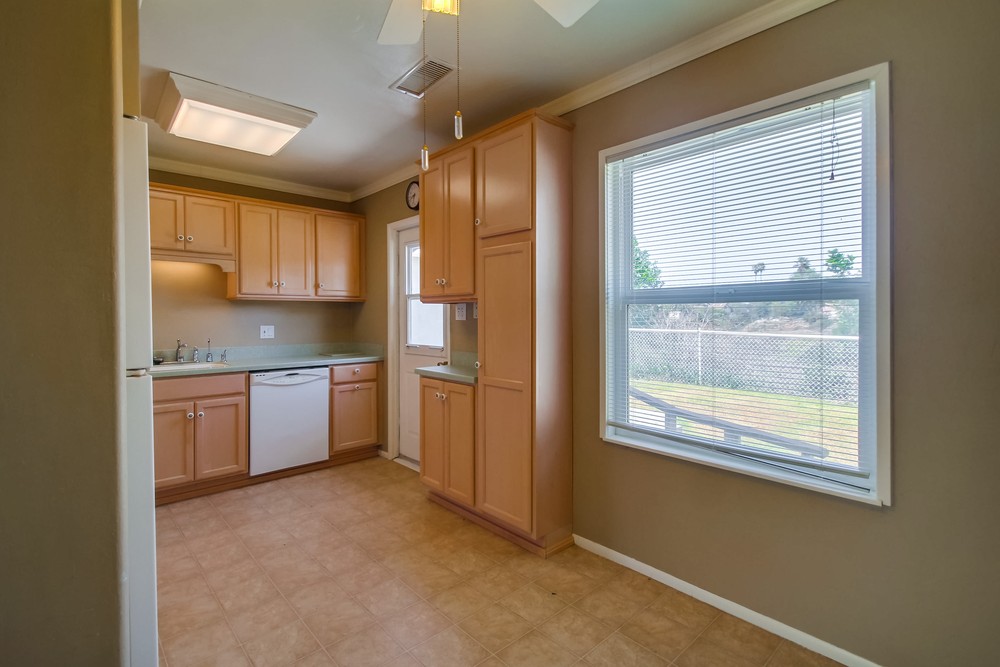 Virtual tour photo 11 of 45 for 4804 Iroquois Ave