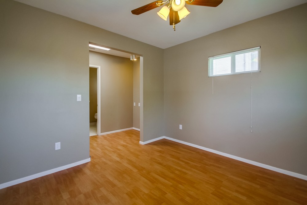 Virtual tour photo 29 of 45 for 4804 Iroquois Ave