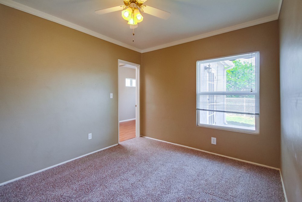 Virtual tour photo 31 of 45 for 4804 Iroquois Ave