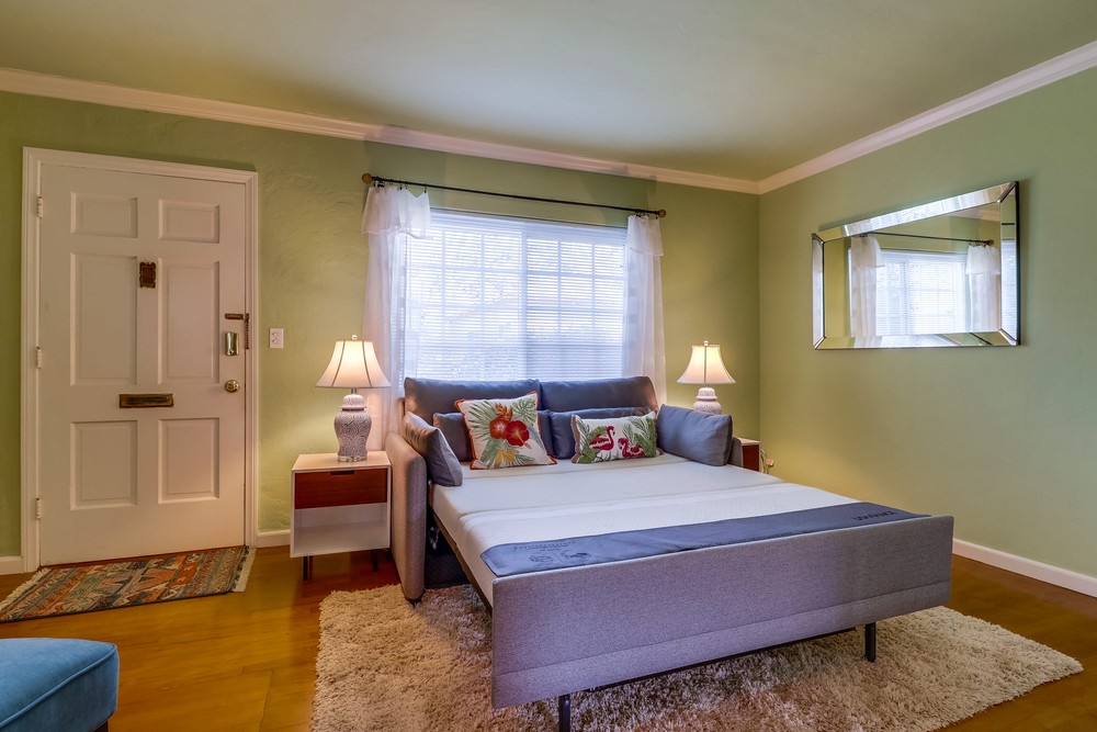 Virtual tour photo 40 of 60 for Smith Cottage By The Beach
