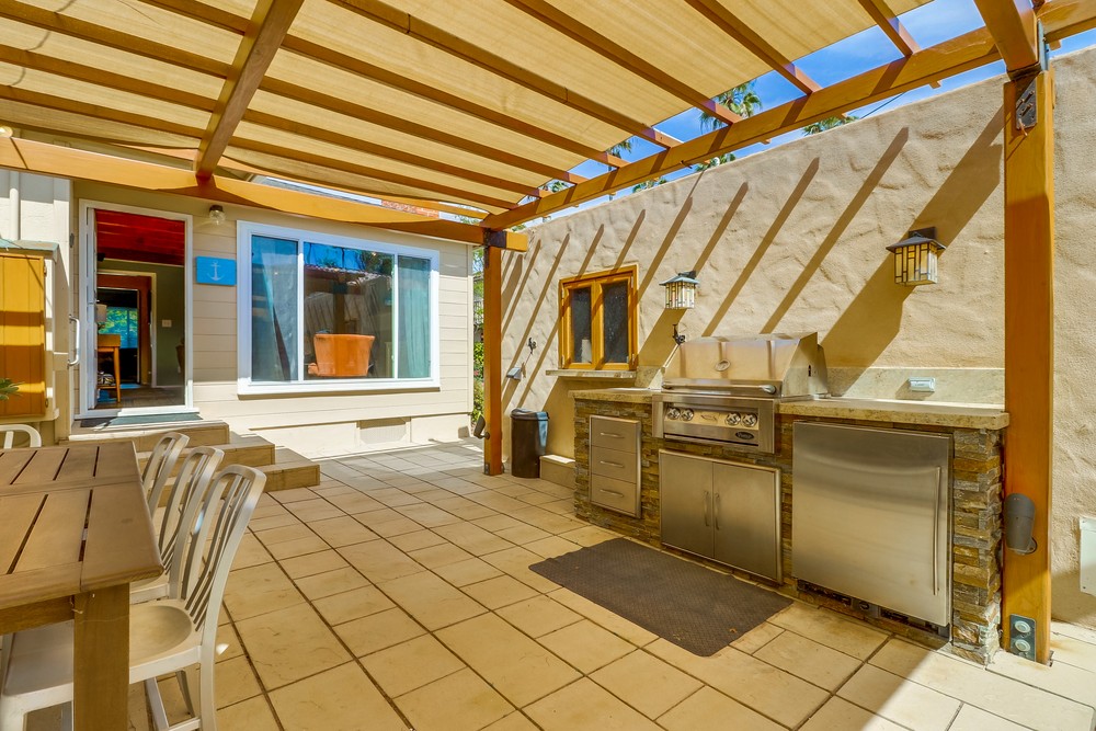 Virtual tour photo 54 of 60 for Smith Cottage By The Beach