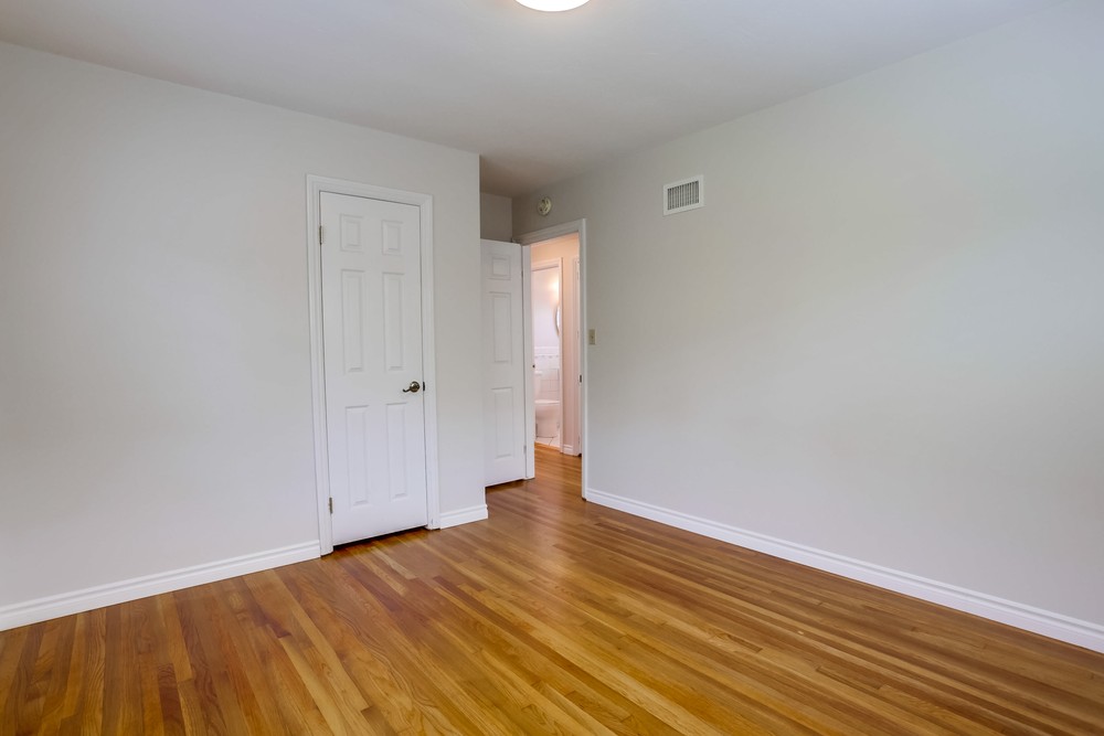 Virtual tour photo 30 of 37 for 4817 Alfred Ave