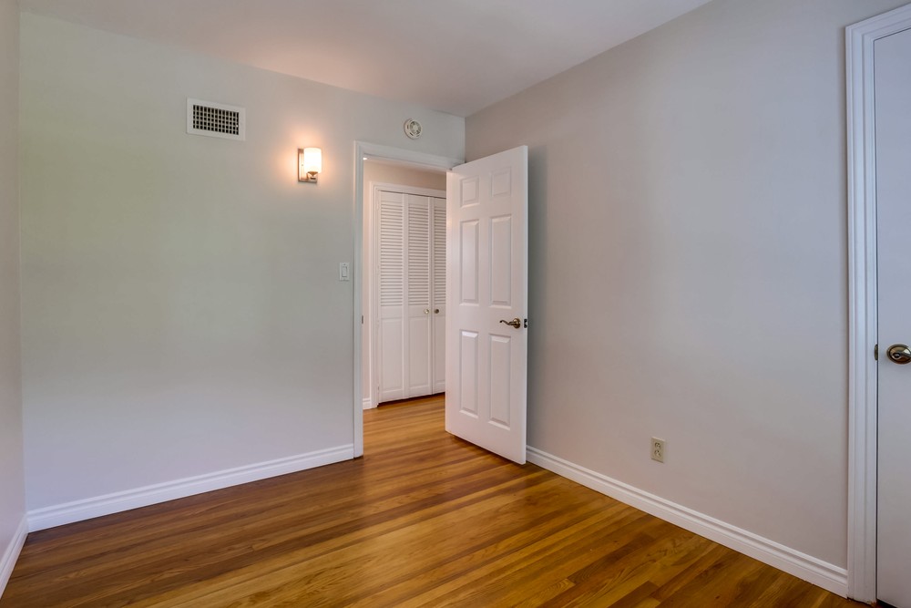 Virtual tour photo 32 of 37 for 4817 Alfred Ave