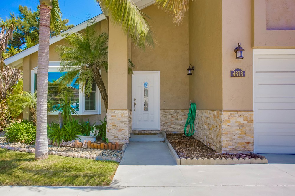 Virtual tour photo 6 of 53 for 4818 Royal Greens Pl