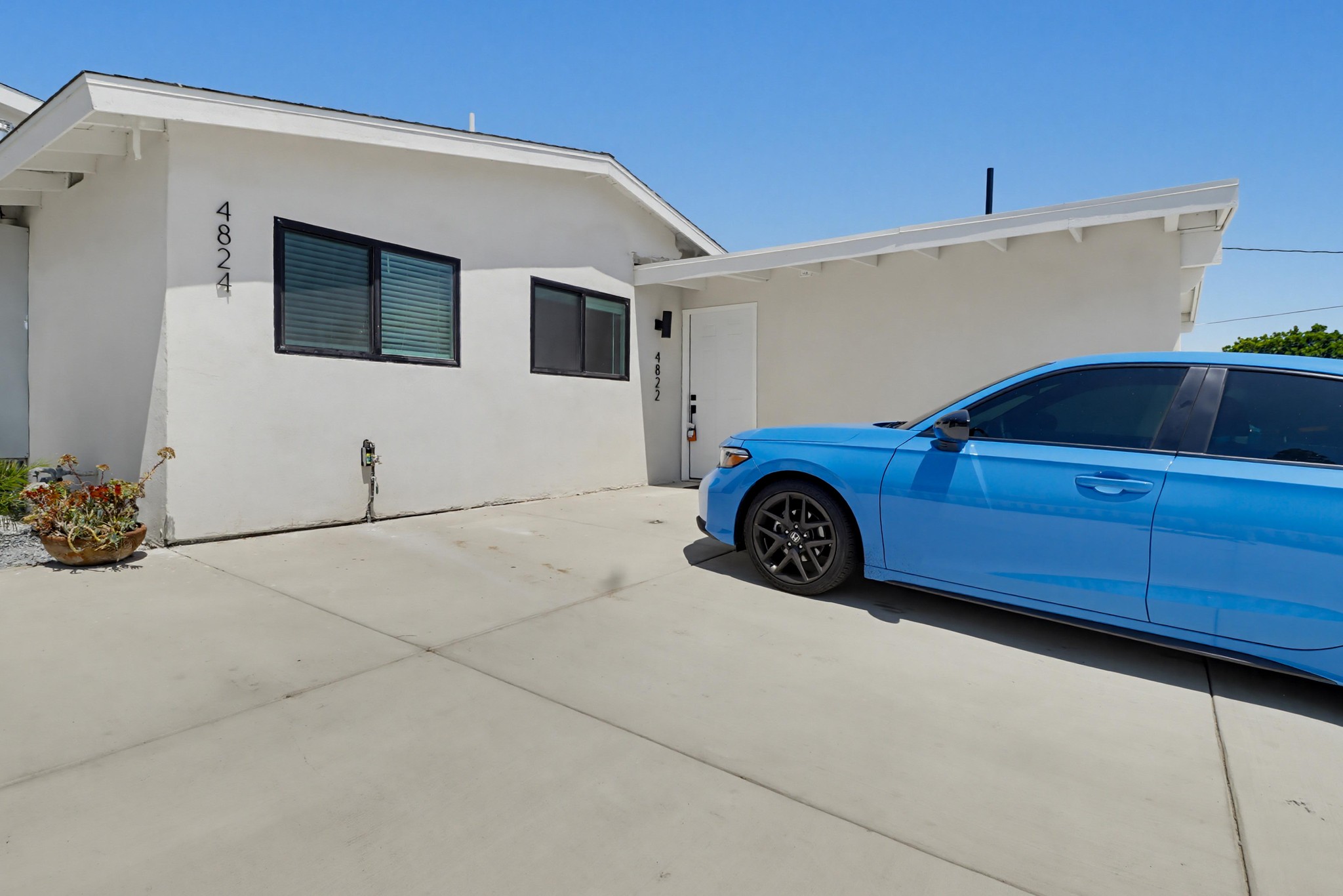Virtual tour photo 5 of 38 for 4822 Doliva Dr