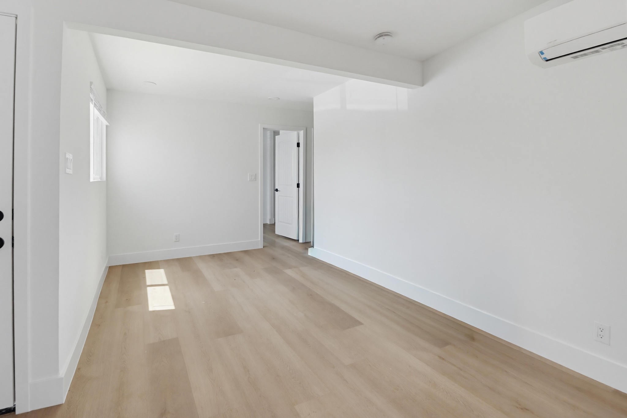 Virtual tour photo 17 of 38 for 4822 Doliva Dr