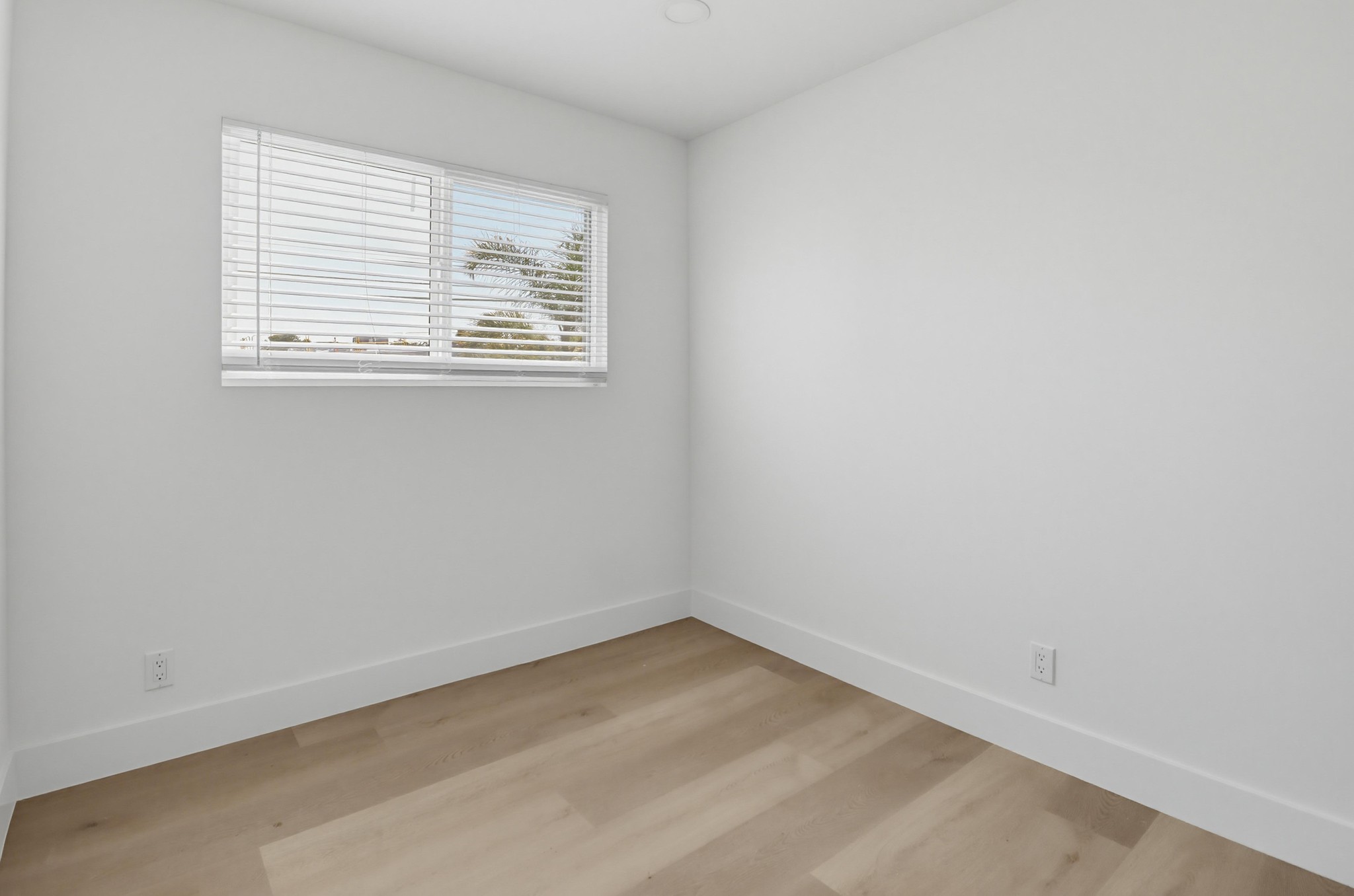 Virtual tour photo 19 of 38 for 4822 Doliva Dr