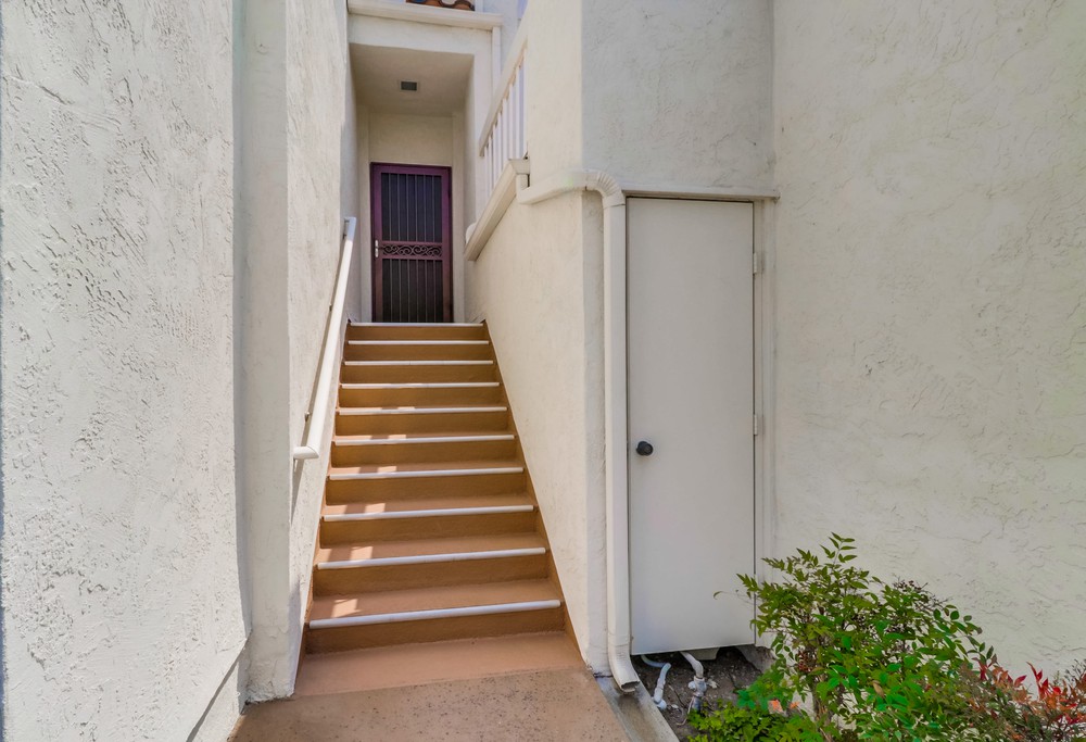 Virtual tour photo 5 of 58 for 4823 Valdina Way
