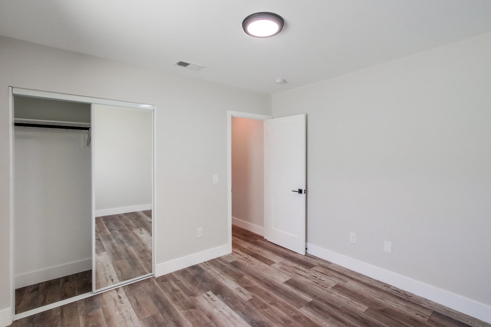 Virtual tour photo 41 of 74 for 4828 33rd St