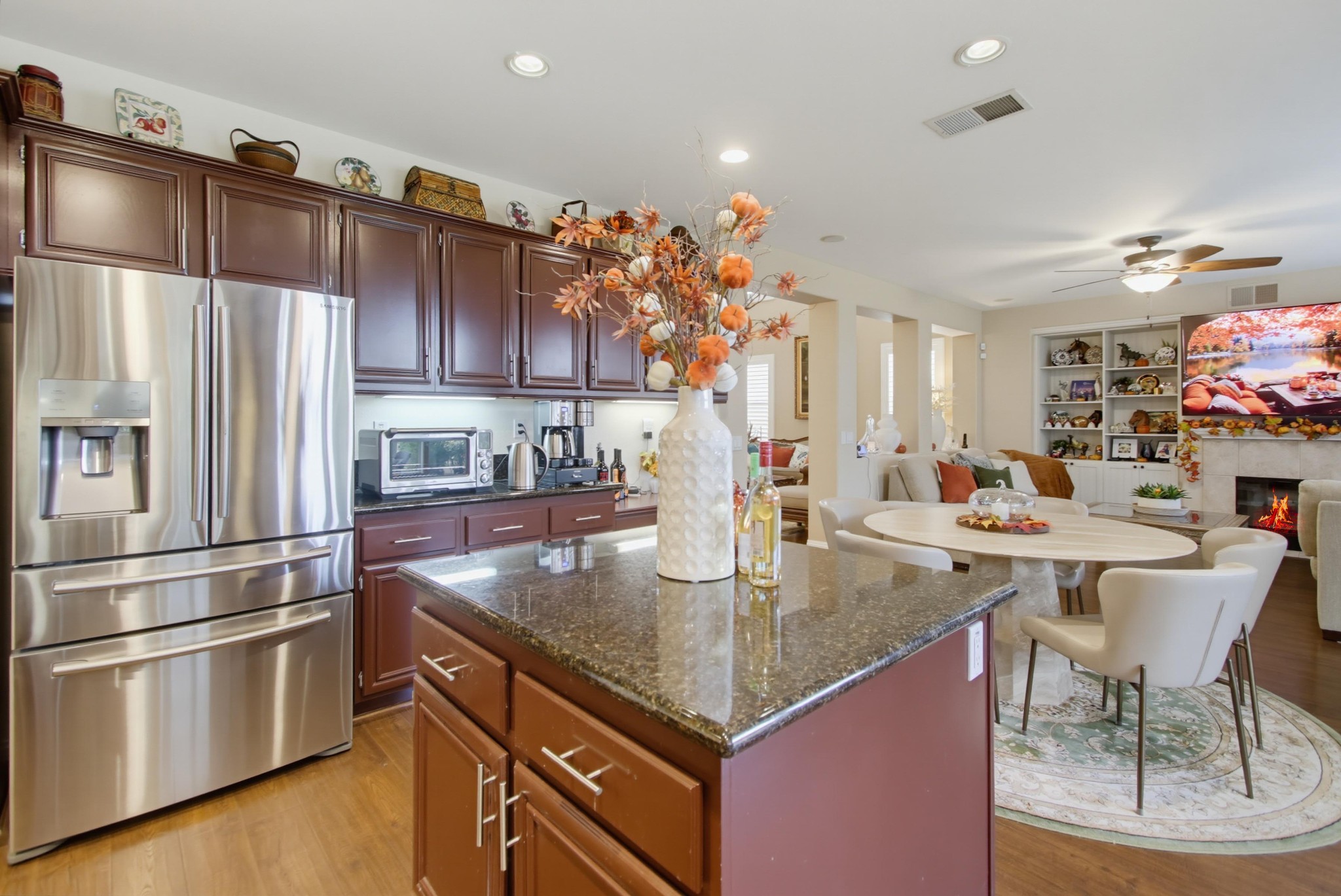 Virtual tour photo 18 of 60 for 4829 Sea Water Ln