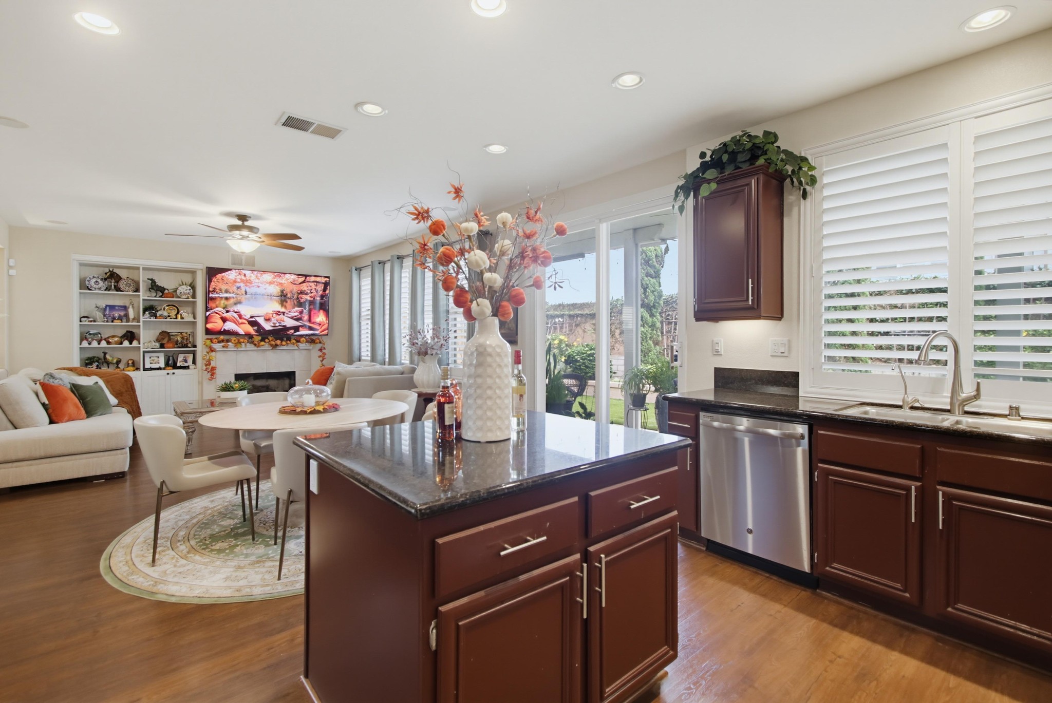 Virtual tour photo 19 of 60 for 4829 Sea Water Ln