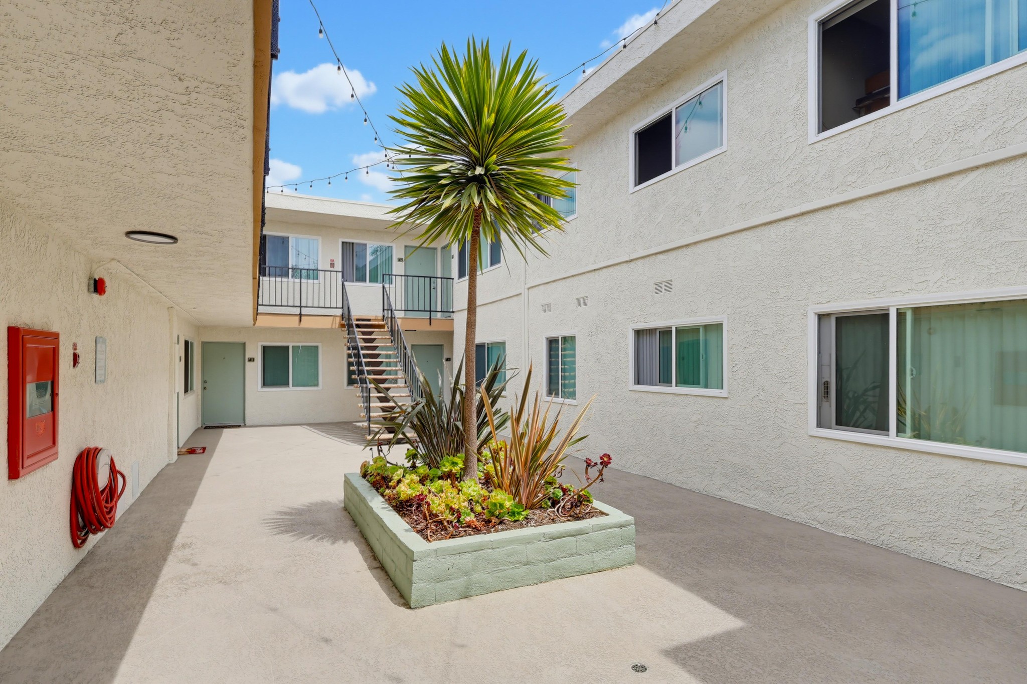 Virtual tour photo 21 of 76 for 4829 W 120th St