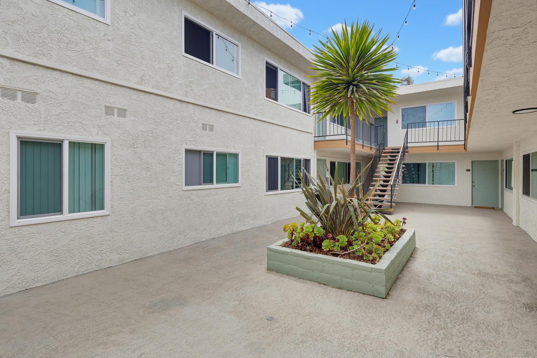Virtual tour photo 28 of 76 for 4829 W 120th St