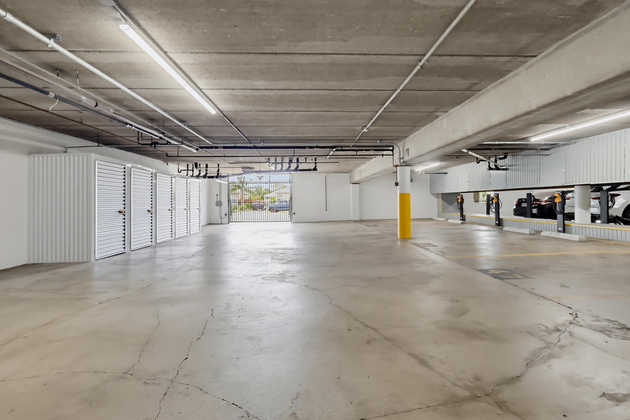 Virtual tour photo 66 of 76 for 4829 W 120th St