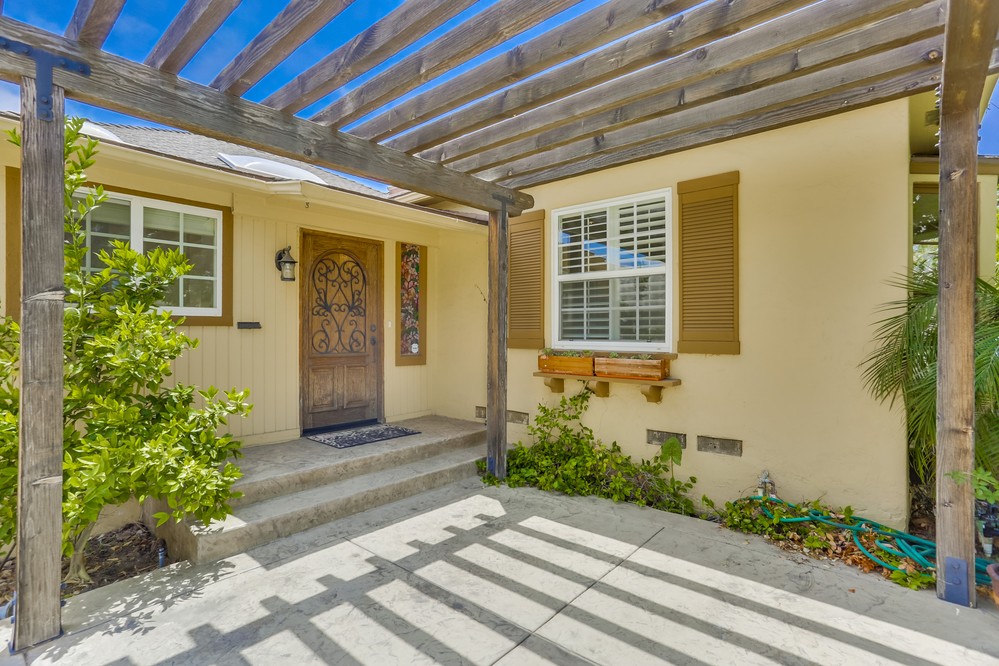 Virtual tour photo 8 of 50 for 4830 Sussex Drive