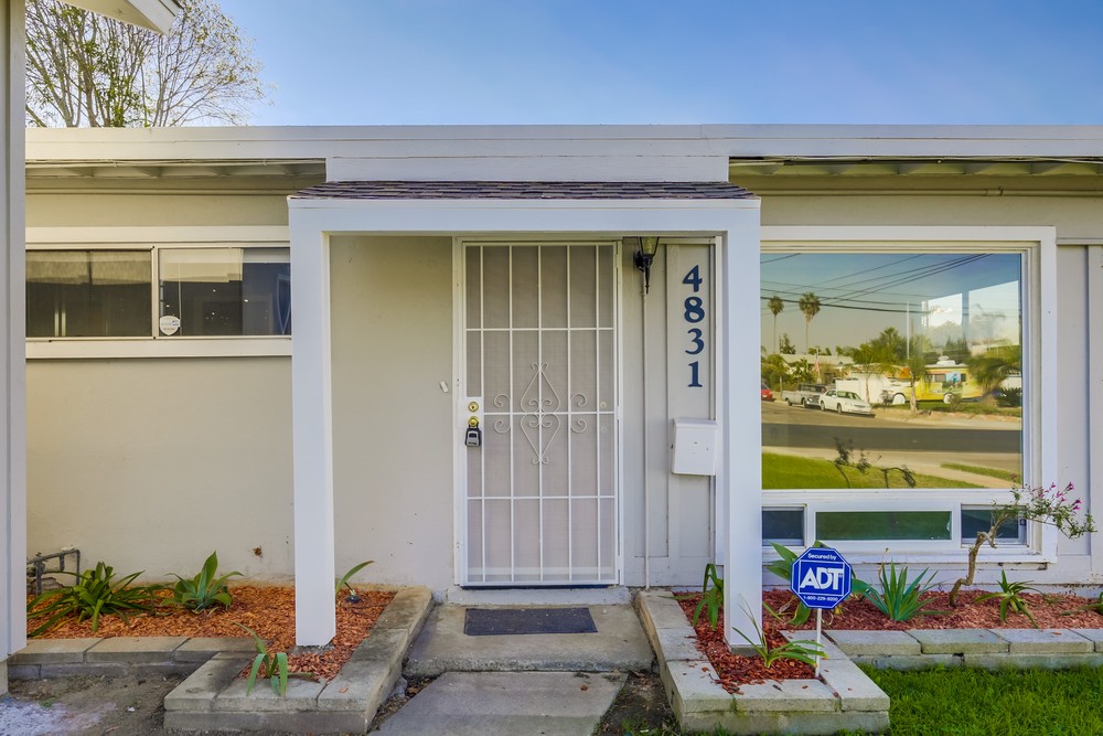 Virtual tour photo 6 of 42 for 4831 Conrad Ave