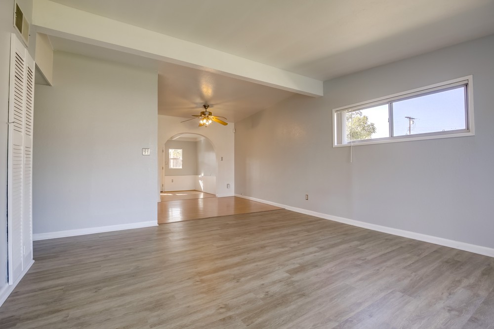Virtual tour photo 7 of 42 for 4831 Conrad Ave