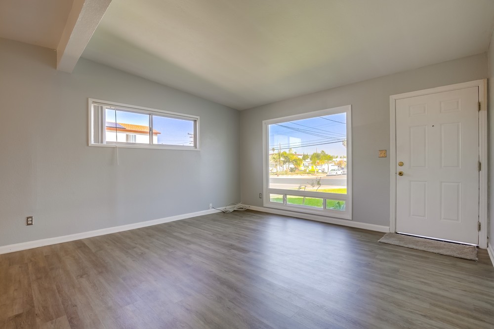 Virtual tour photo 9 of 42 for 4831 Conrad Ave