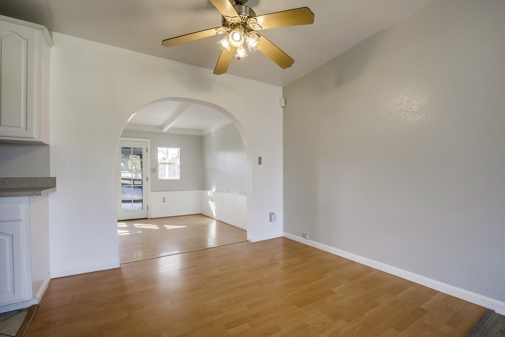 Virtual tour photo 12 of 42 for 4831 Conrad Ave