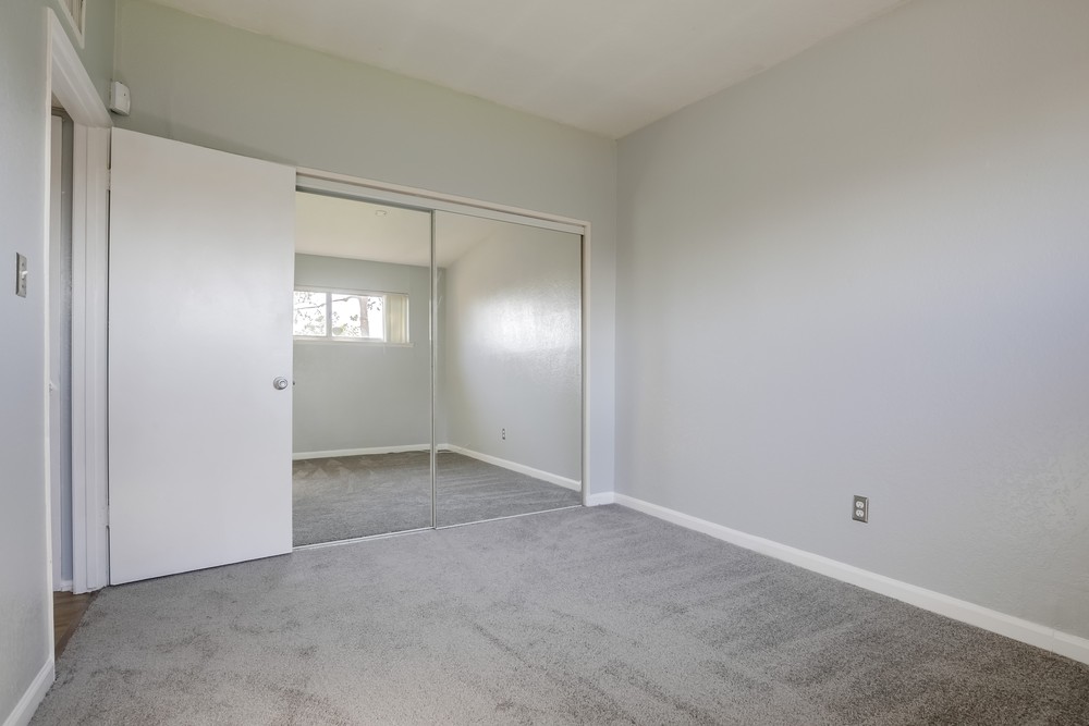 Virtual tour photo 35 of 42 for 4831 Conrad Ave