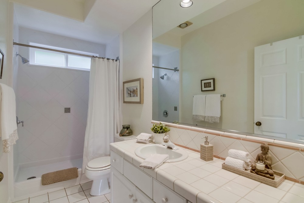 Virtual tour photo 32 of 34 for 4832 Bermuda Ave