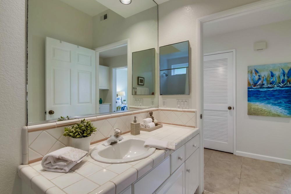 Virtual tour photo 33 of 34 for 4832 Bermuda Ave