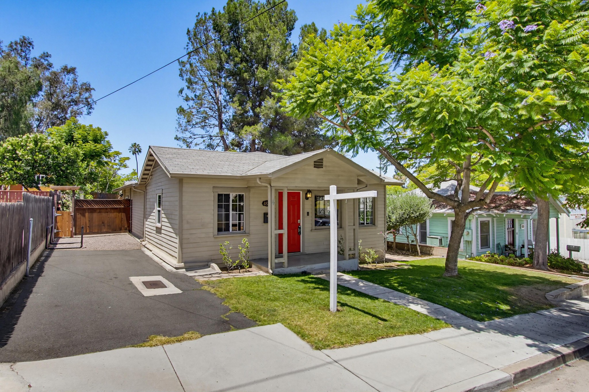 Virtual tour photo 4 of 45 for 4834 Schuyler Ave