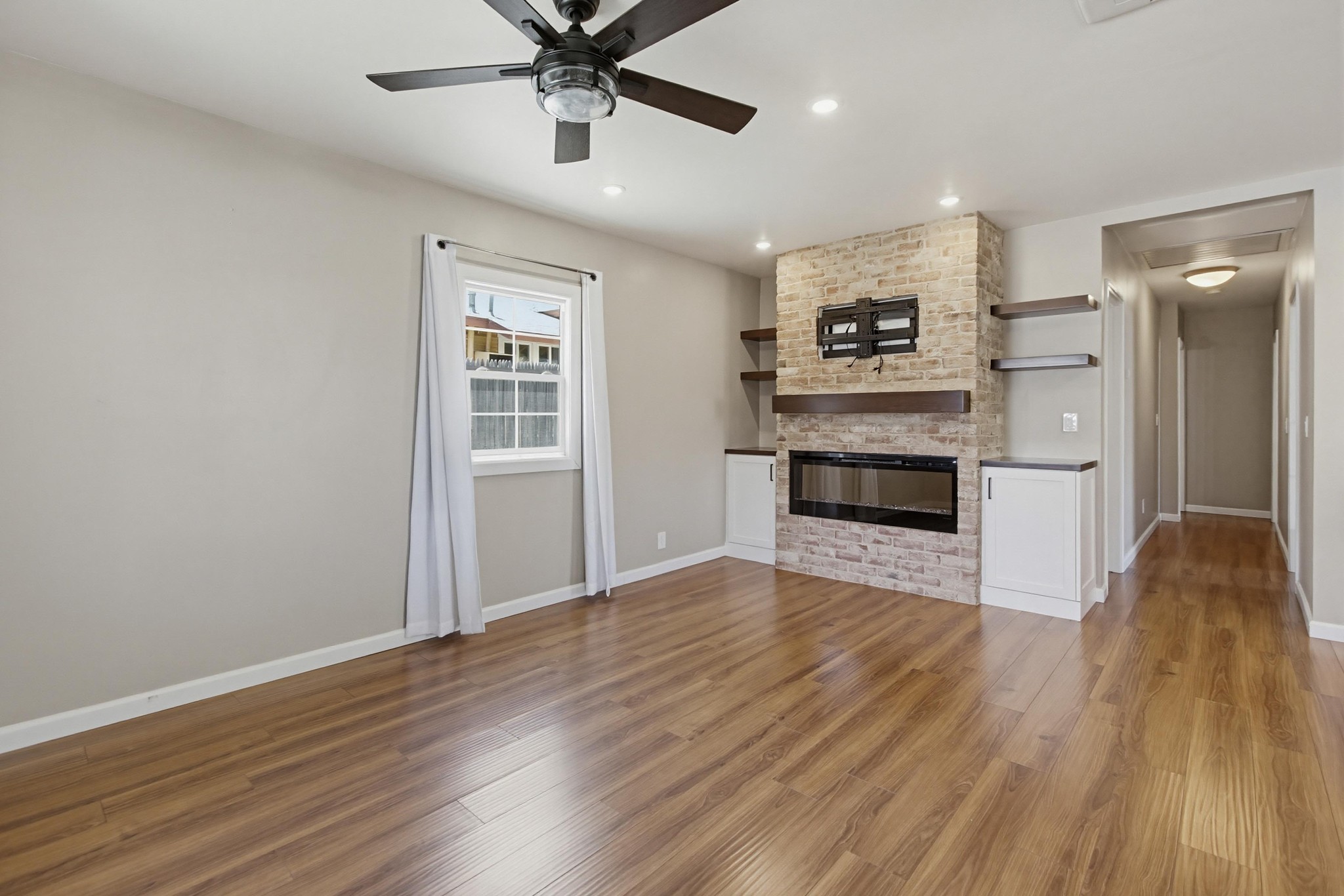 Virtual tour photo 7 of 45 for 4834 Schuyler Ave
