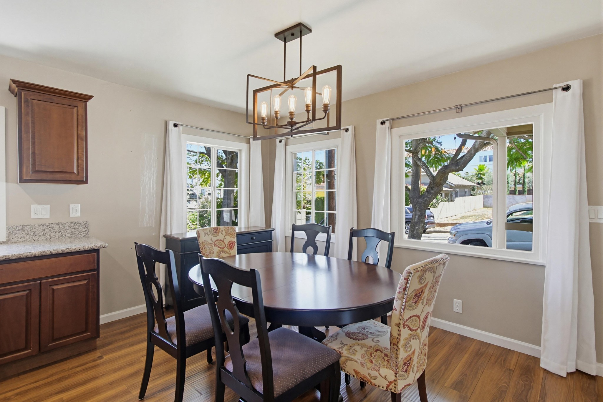 Virtual tour photo 10 of 45 for 4834 Schuyler Ave