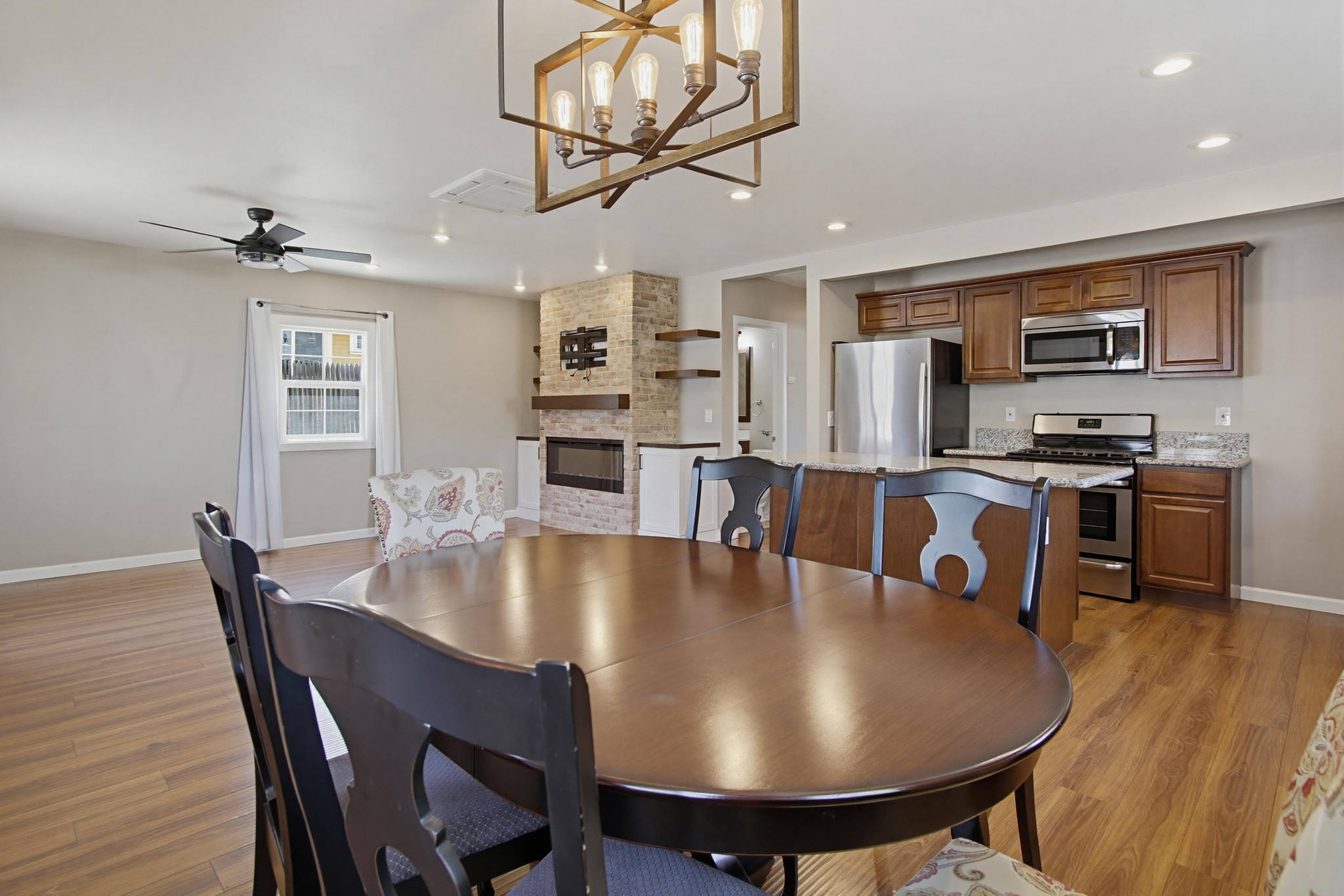 Virtual tour photo 11 of 45 for 4834 Schuyler Ave