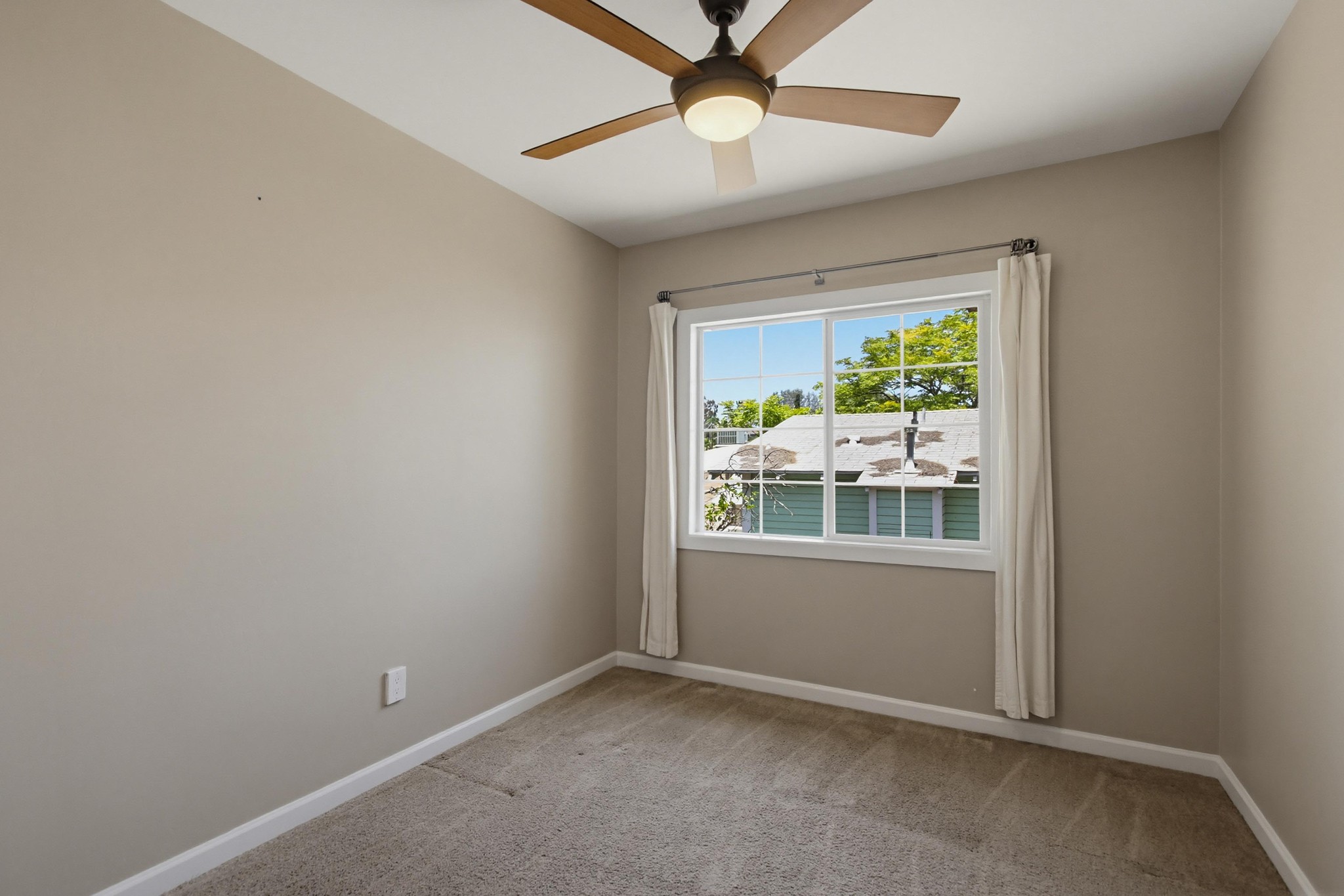 Virtual tour photo 17 of 45 for 4834 Schuyler Ave