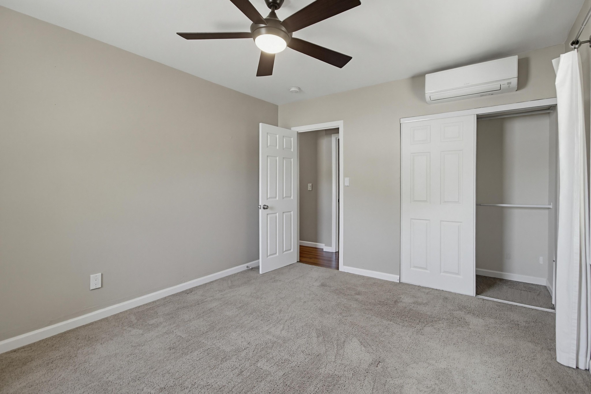 Virtual tour photo 22 of 45 for 4834 Schuyler Ave