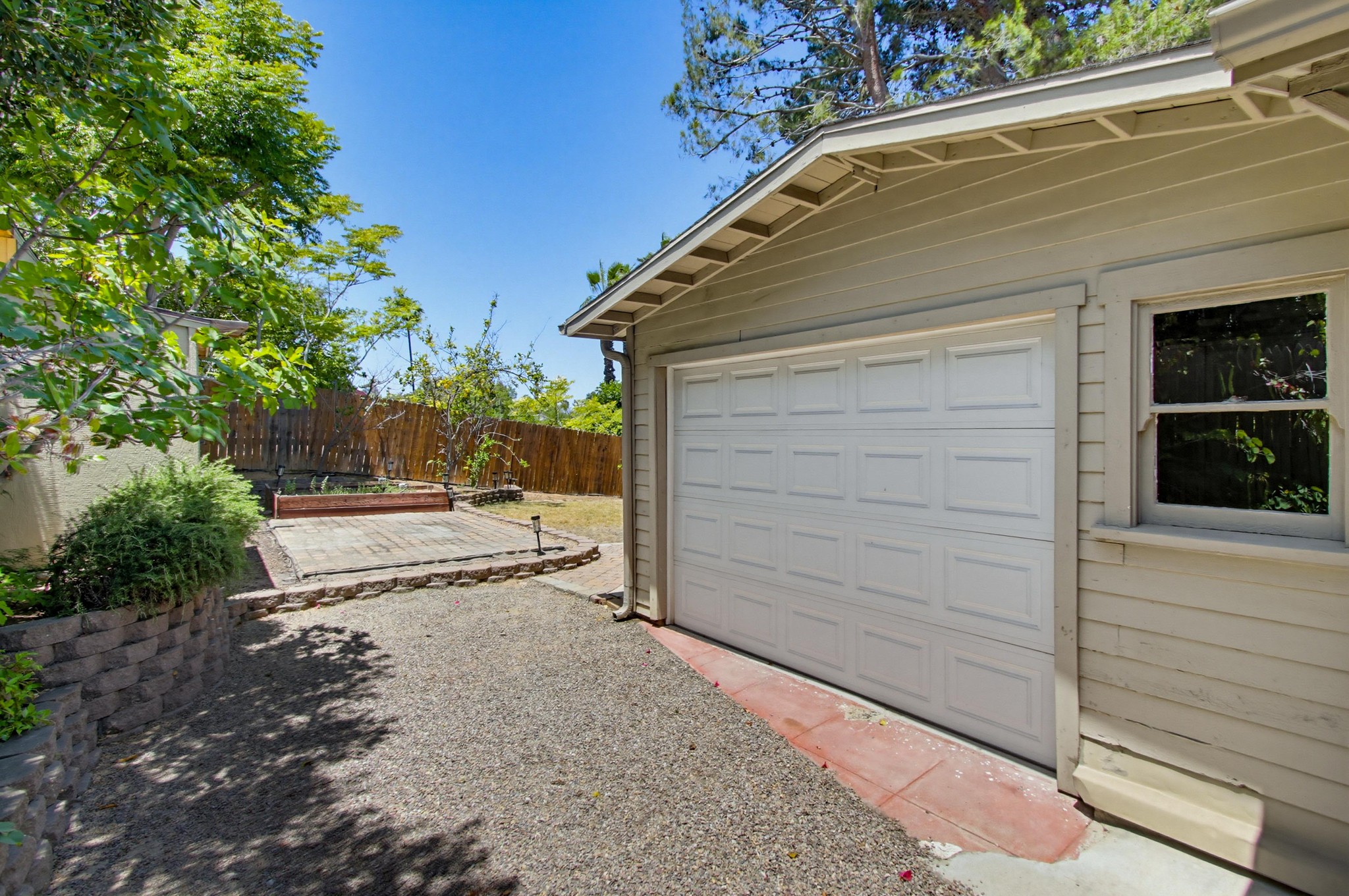 Virtual tour photo 33 of 45 for 4834 Schuyler Ave