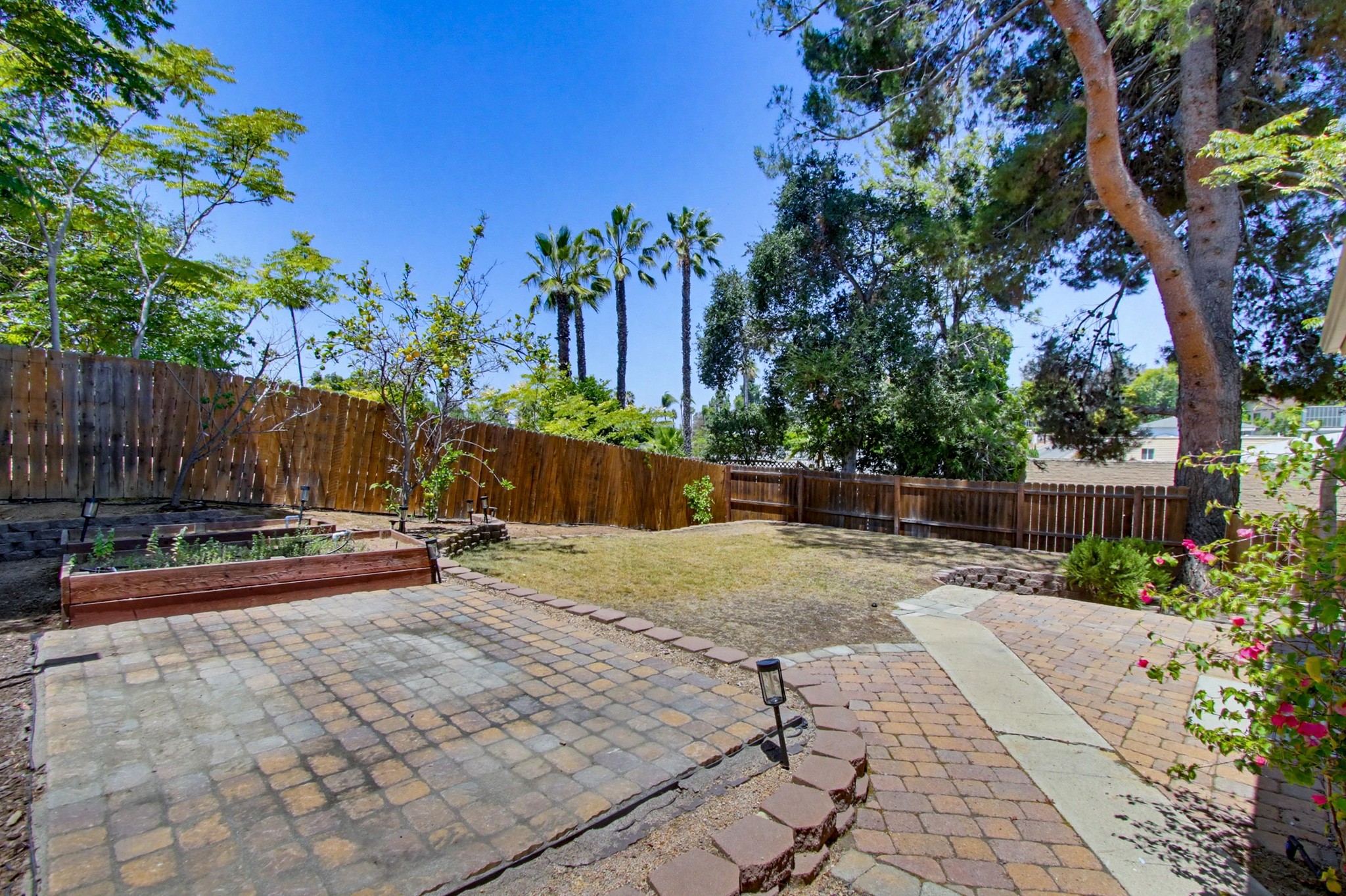 Virtual tour photo 35 of 45 for 4834 Schuyler Ave