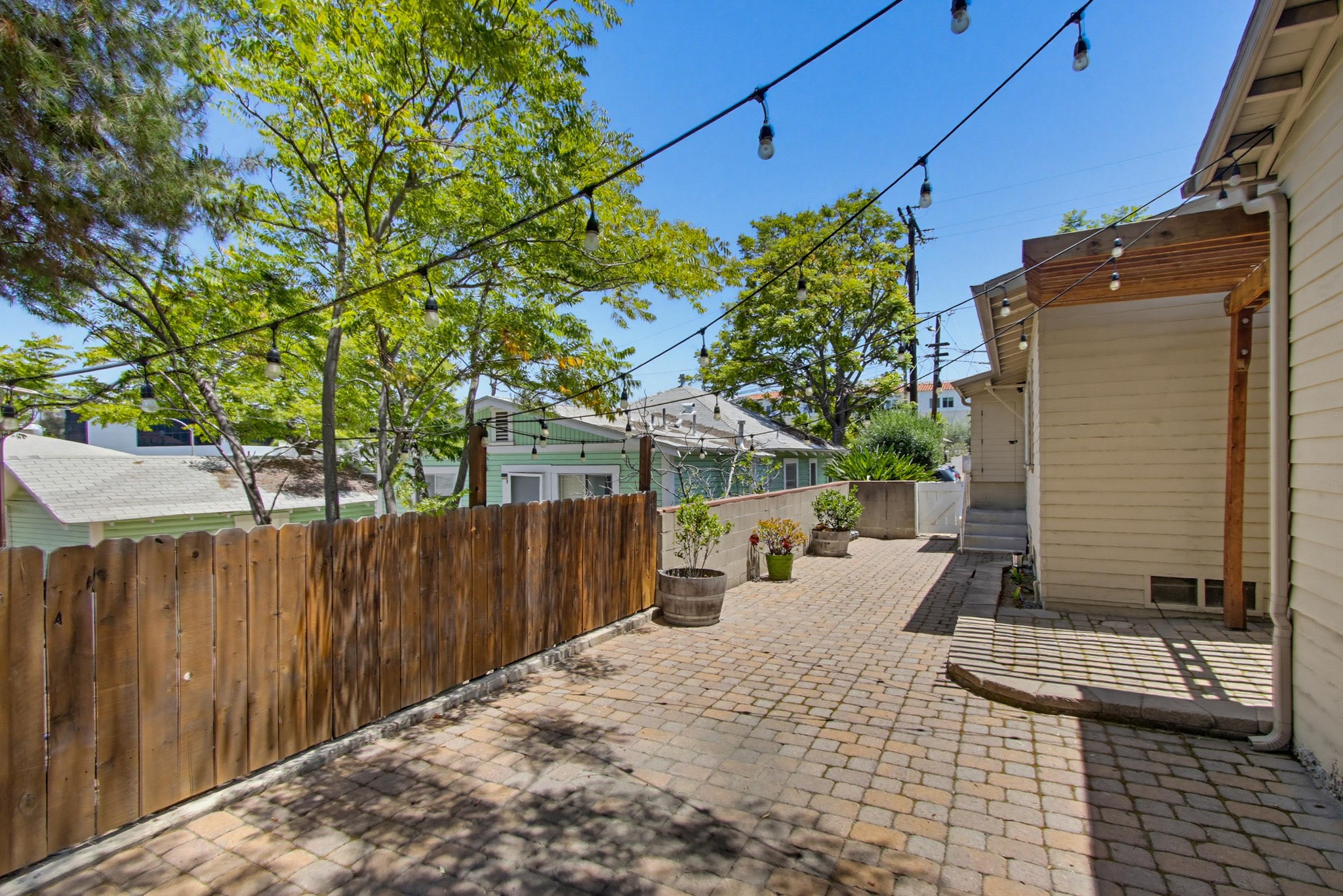 Virtual tour photo 41 of 45 for 4834 Schuyler Ave