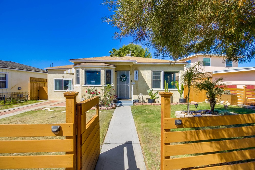 Virtual tour photo 5 of 60 for 4837 Castle Ave