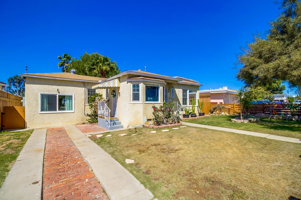 Virtual tour photo 6 of 60 for 4837 Castle Ave