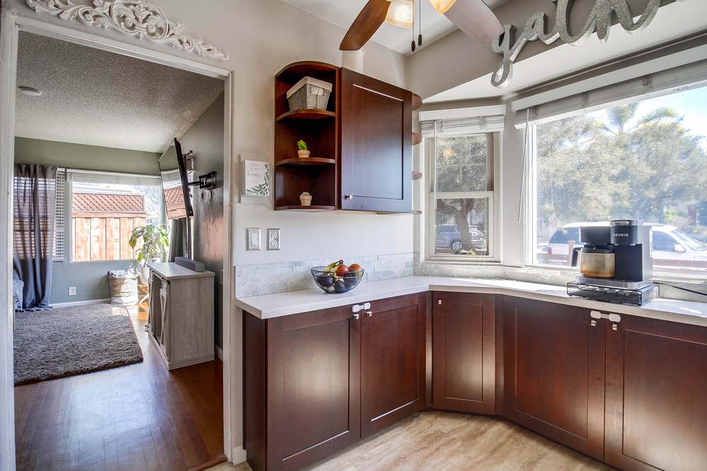 Virtual tour photo 16 of 60 for 4837 Castle Ave