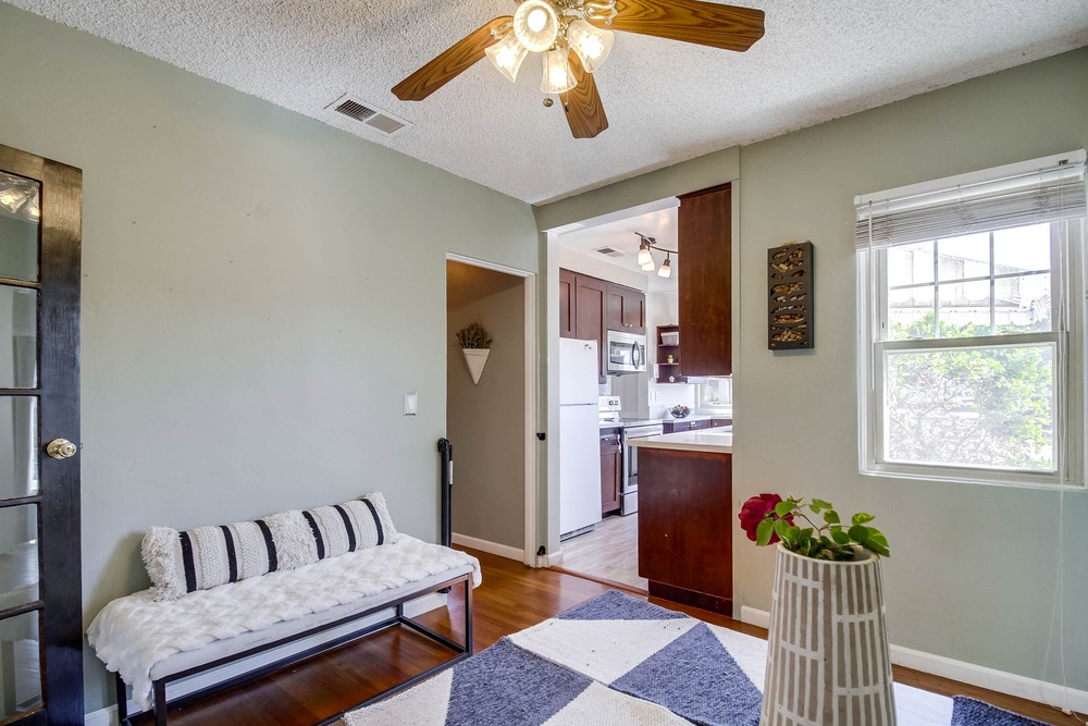 Virtual tour photo 24 of 60 for 4837 Castle Ave