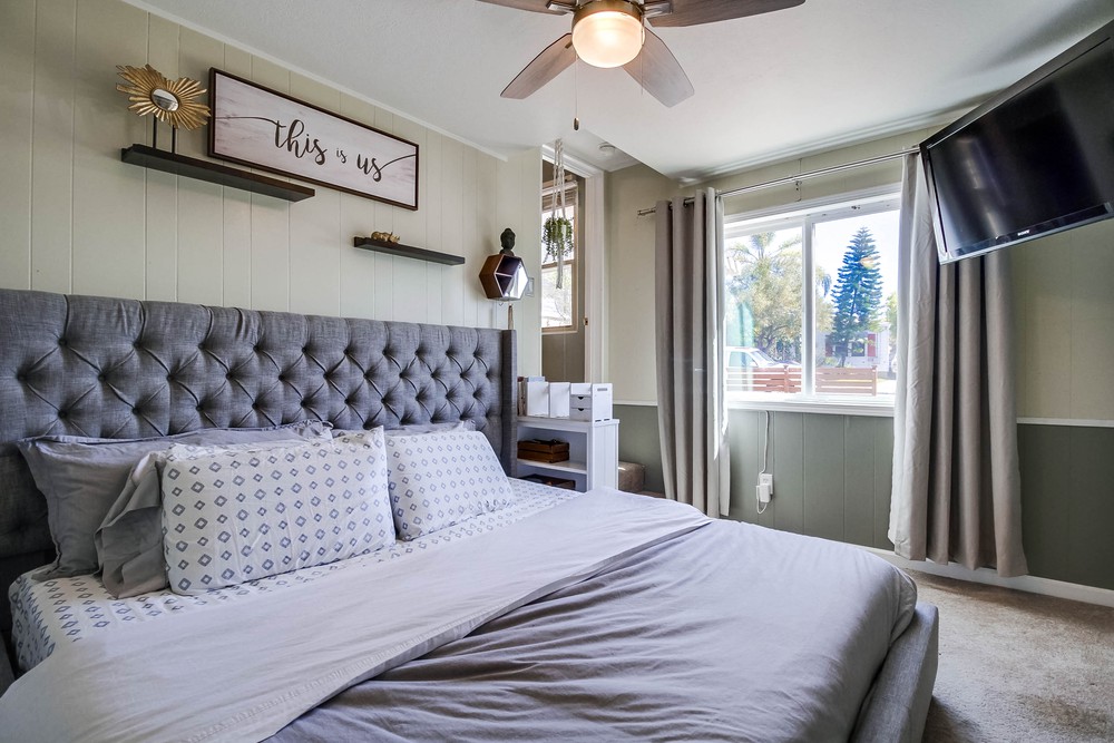Virtual tour photo 33 of 60 for 4837 Castle Ave