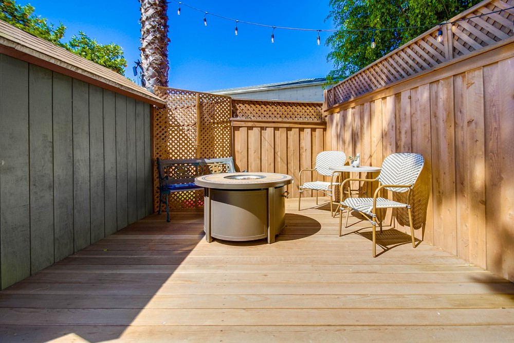 Virtual tour photo 48 of 60 for 4837 Castle Ave