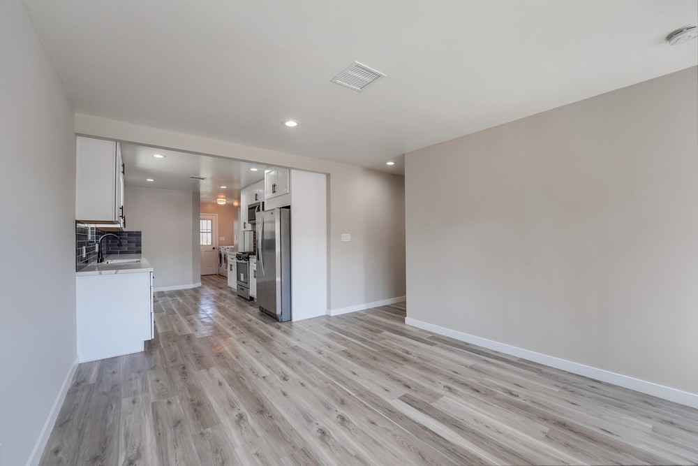 Virtual tour photo 8 of 42 for 4840 Curry Dr