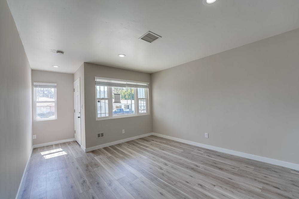 Virtual tour photo 9 of 42 for 4840 Curry Dr