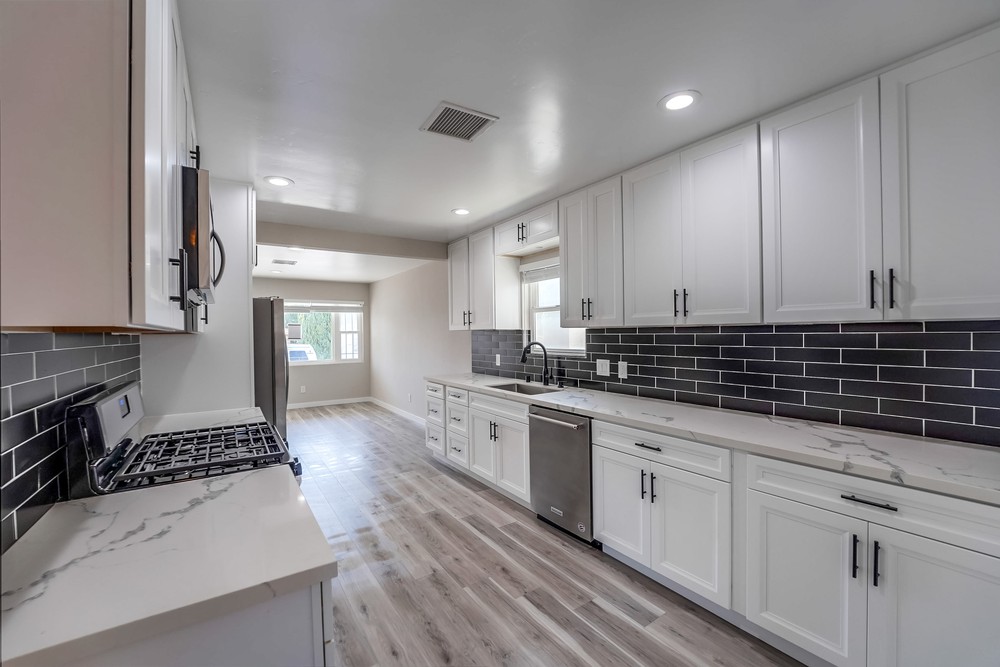 Virtual tour photo 15 of 42 for 4840 Curry Dr